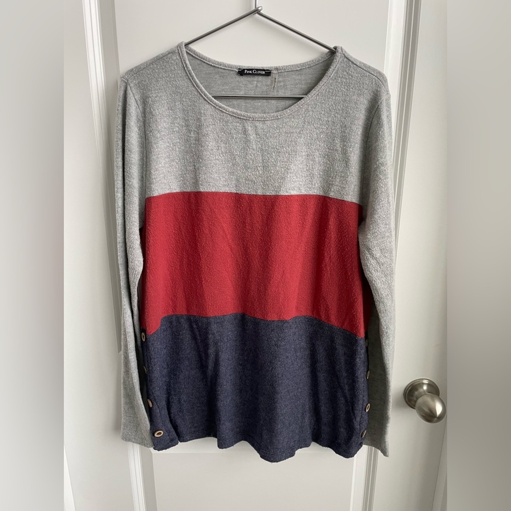 Pink Clover Gray Colorblock Knit Top